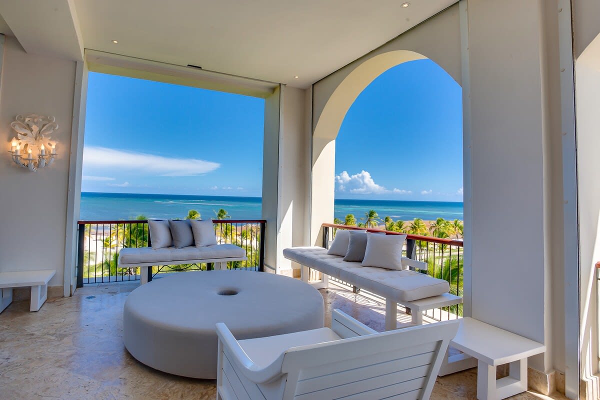 Luxus Oceanblue Pent property image