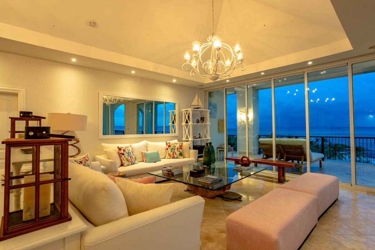 Luxus Oceanblue Pent property image