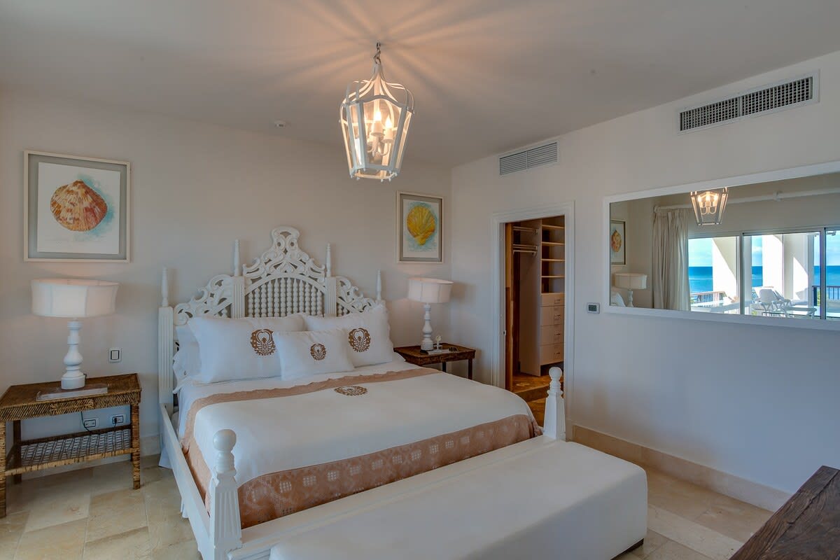 Luxus Oceanblue Pent property image