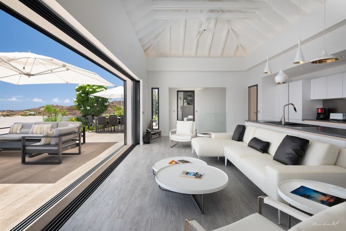 Villa Iris property image