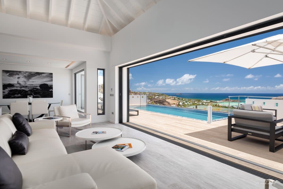 Villa Iris property image