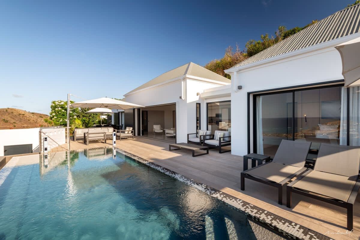 Villa Iris property image