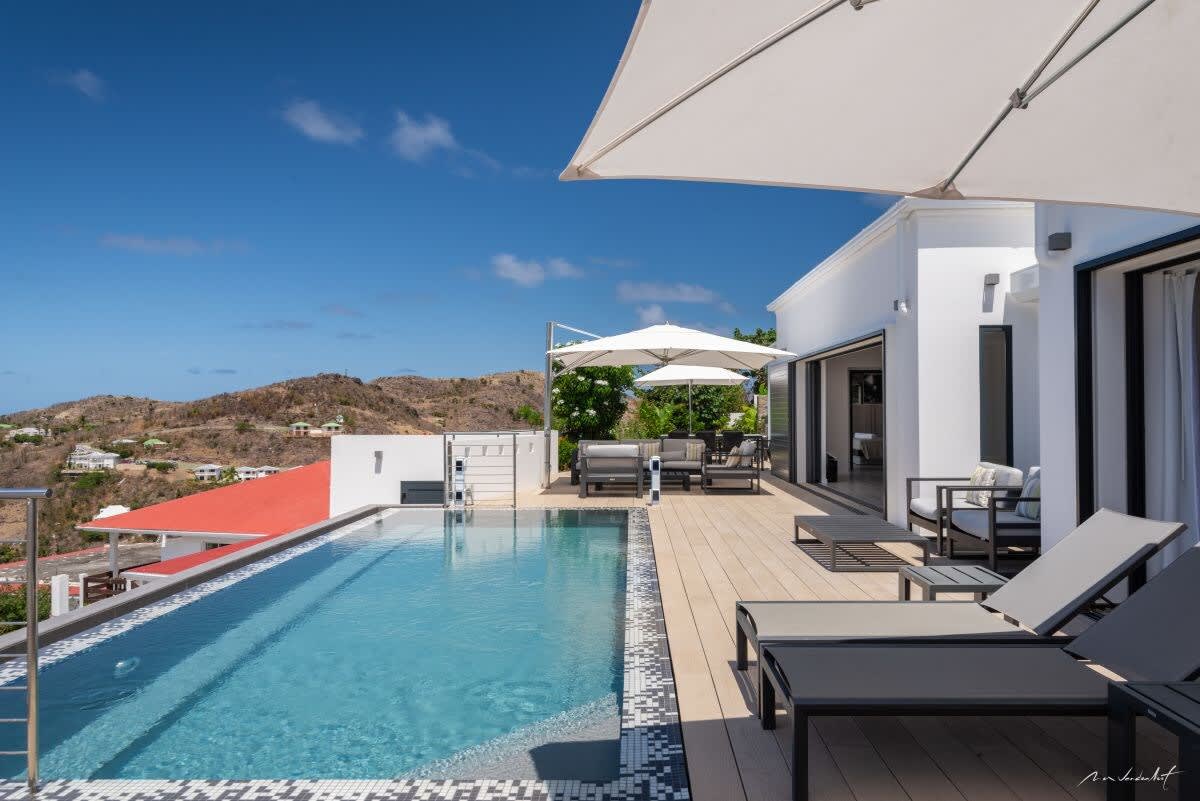 Villa Iris property image