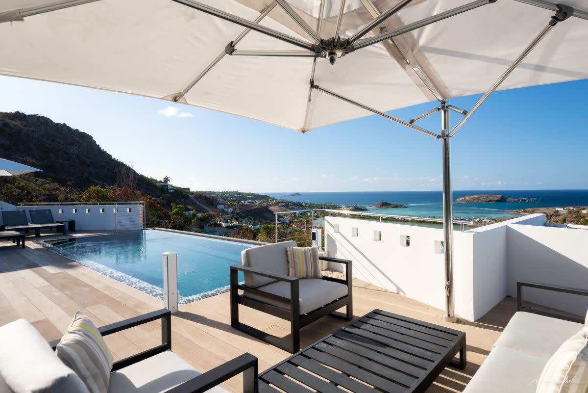 Villa Iris property image