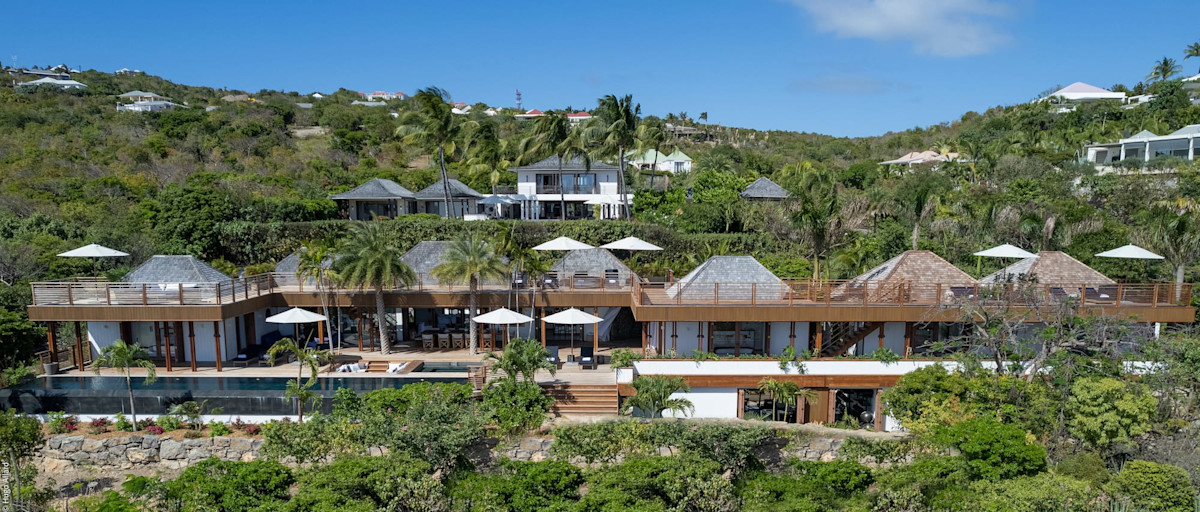 Sun Club property image