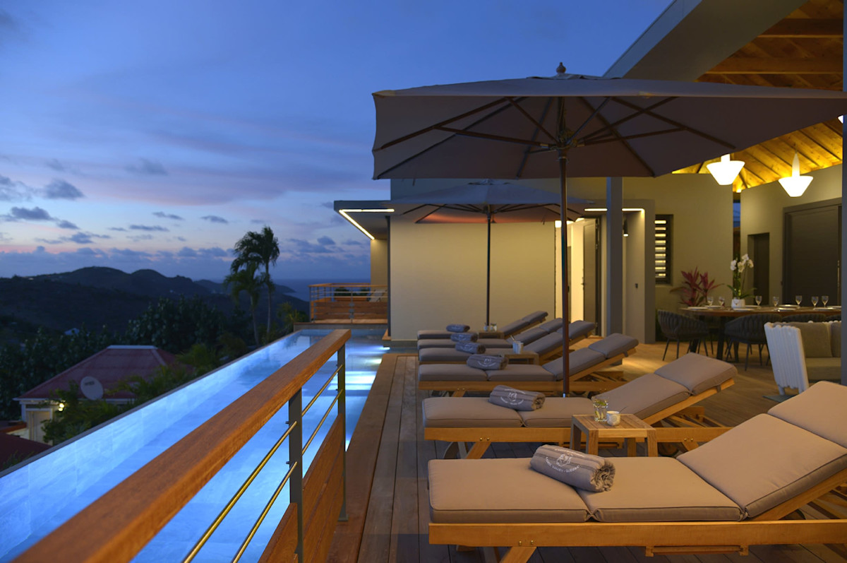 NIGHT POOL NET∏LEROI