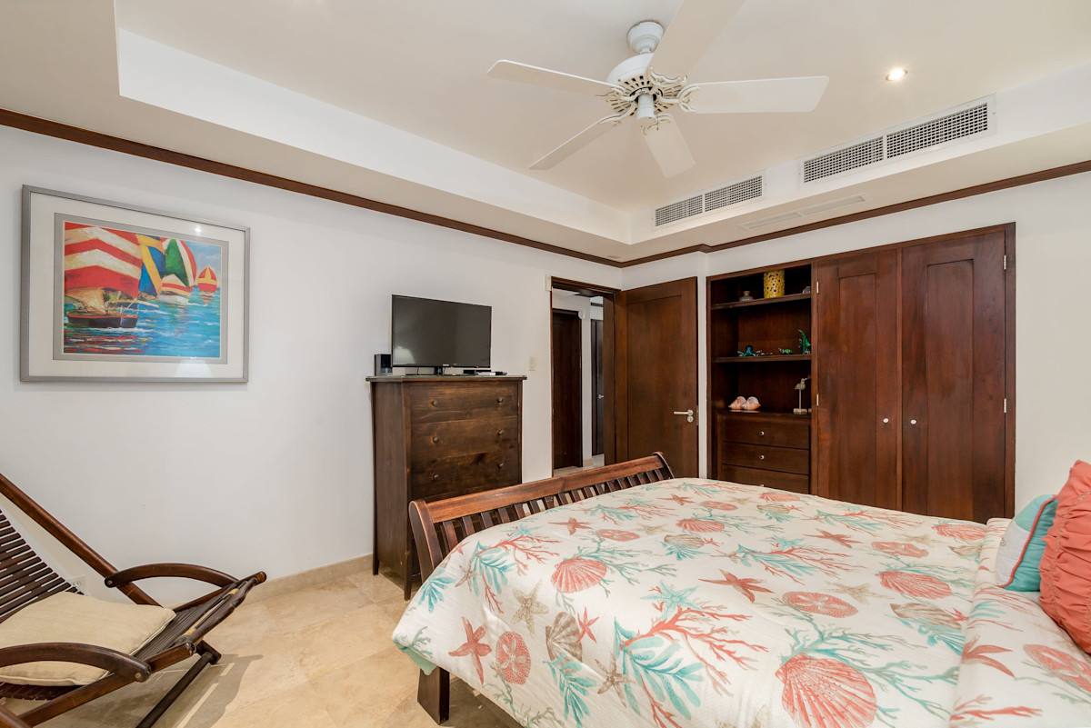 Coral Cove No.5 property image