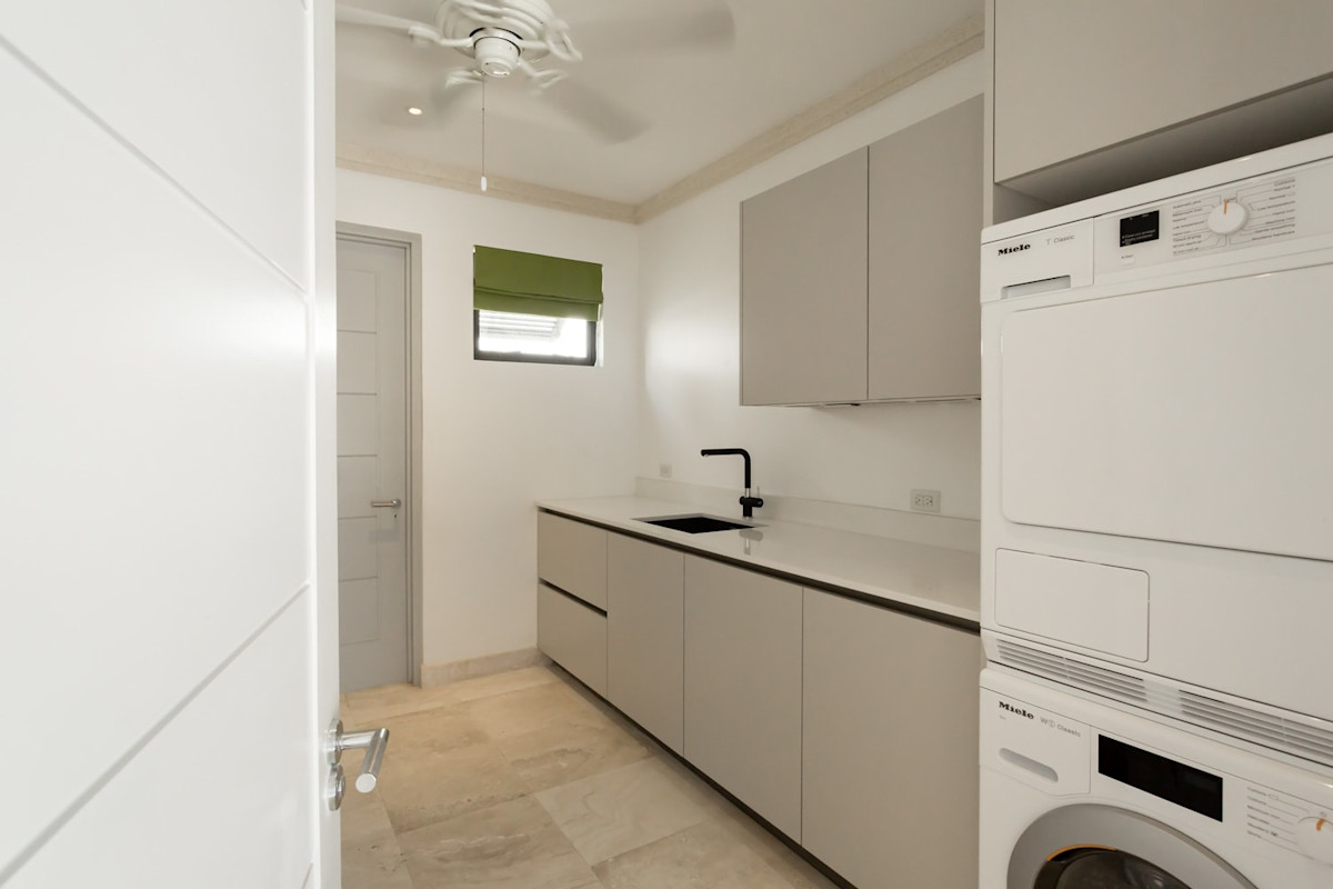 Dolphin Beach House property image