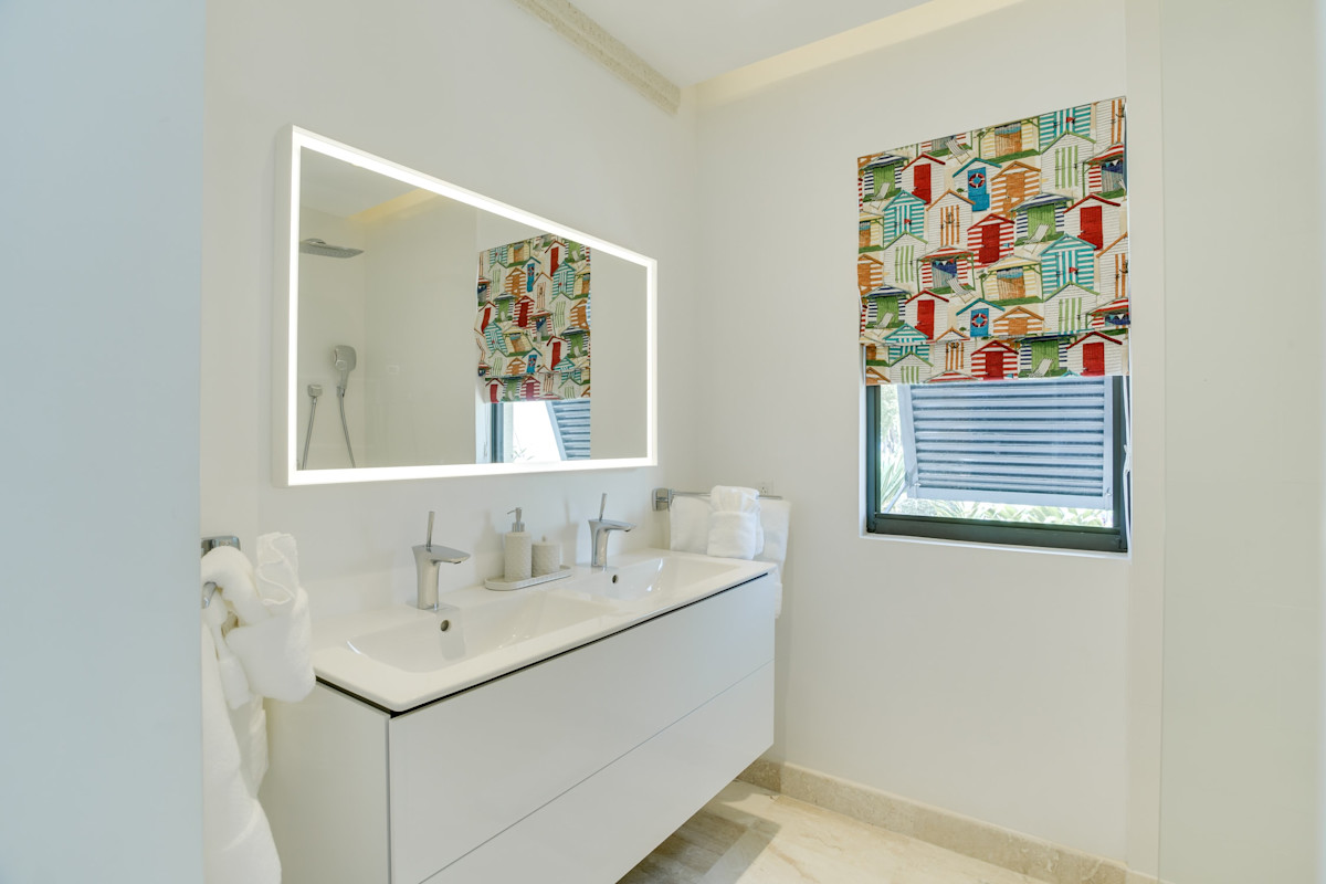 Dolphin Beach House property image