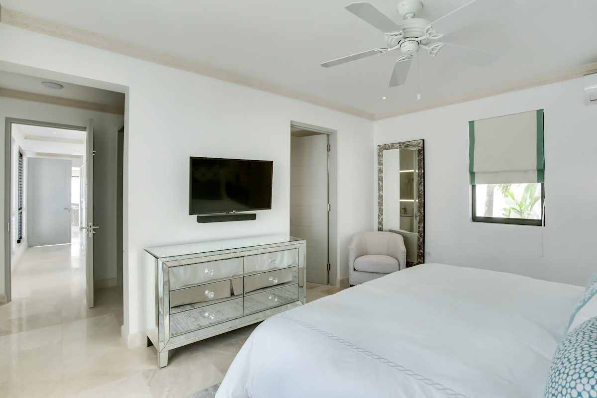 Dolphin Beach House property image