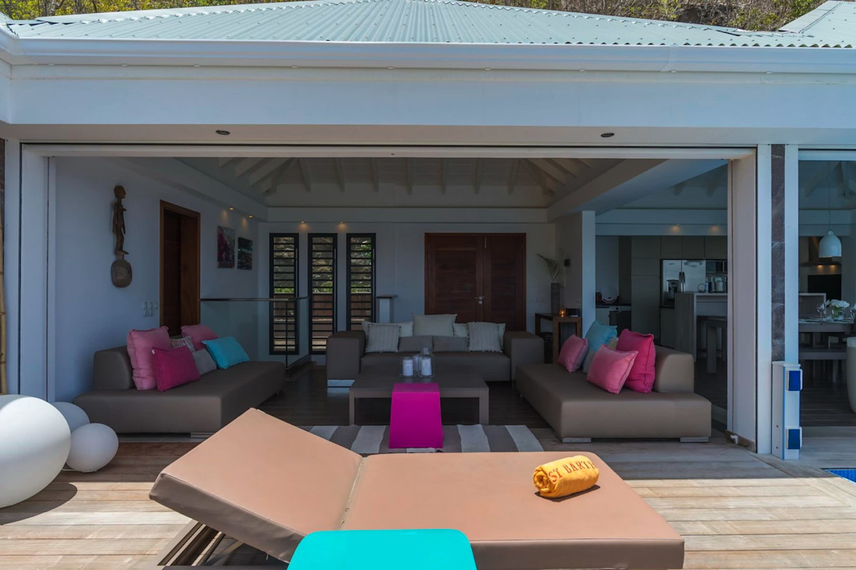 Villa Upside property image