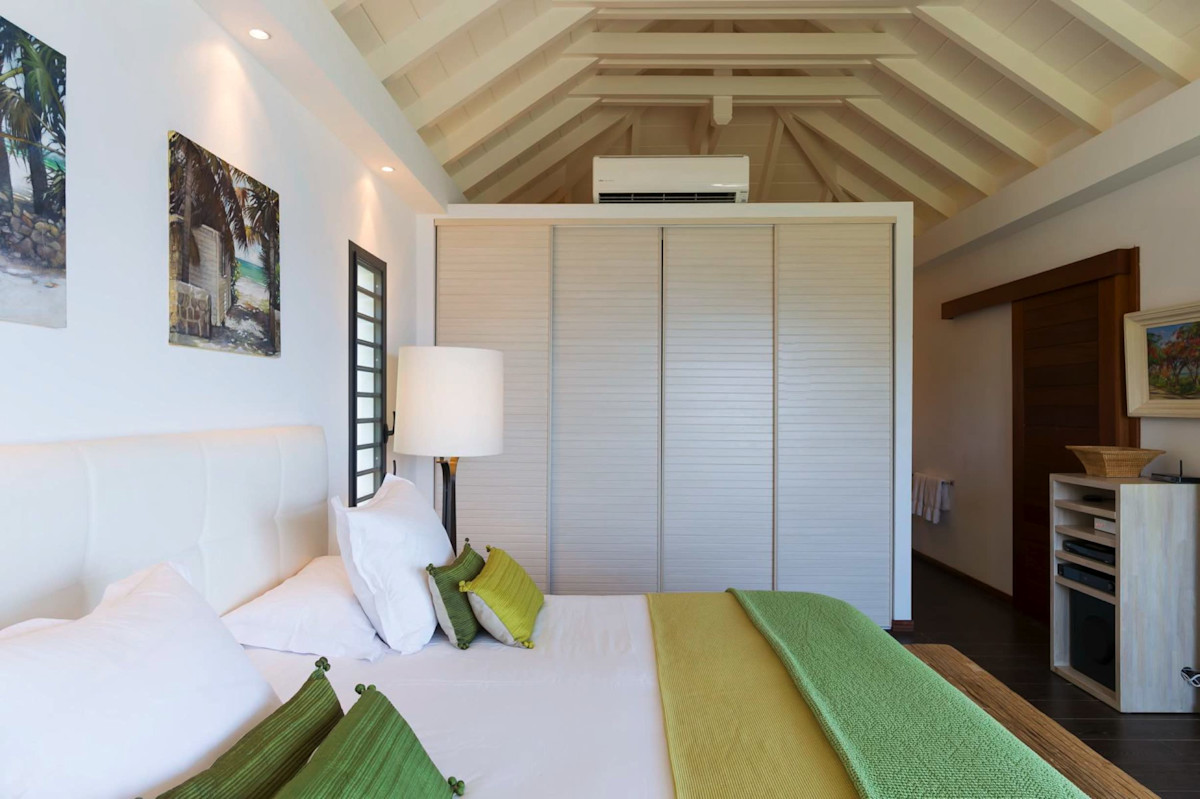Villa Upside property image