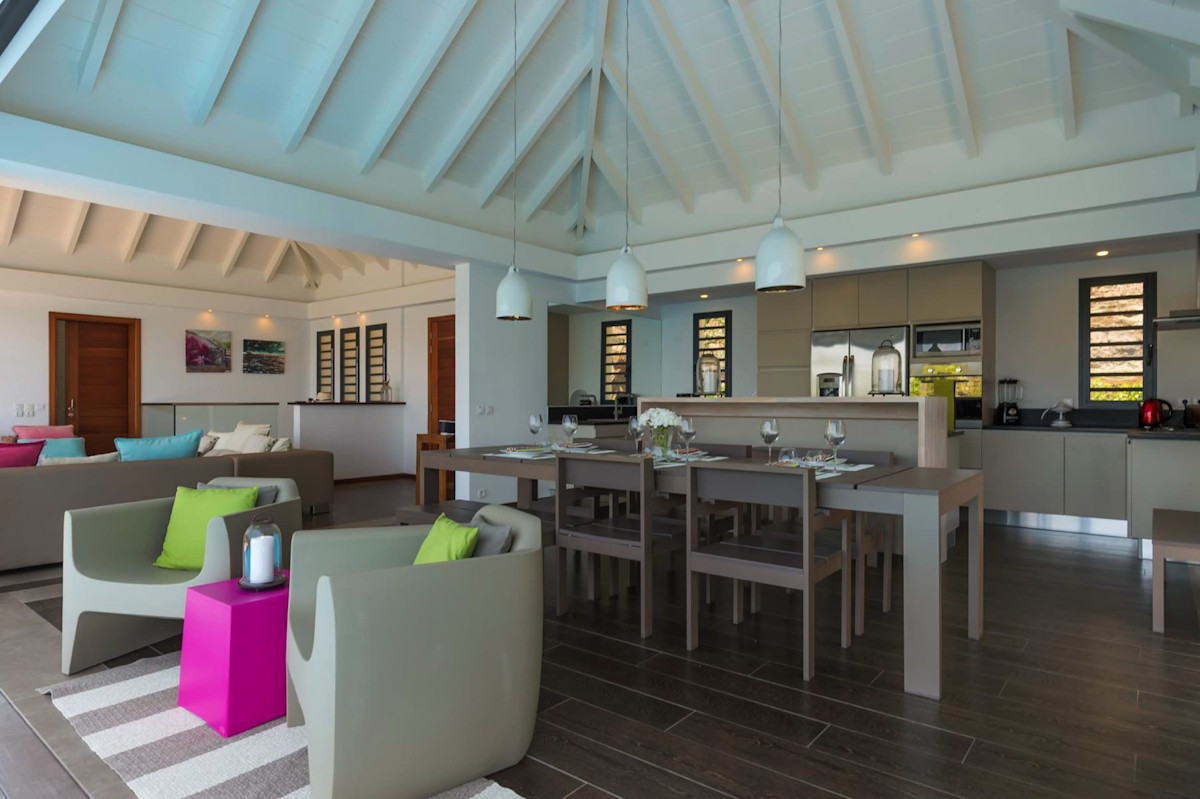 Villa Upside property image