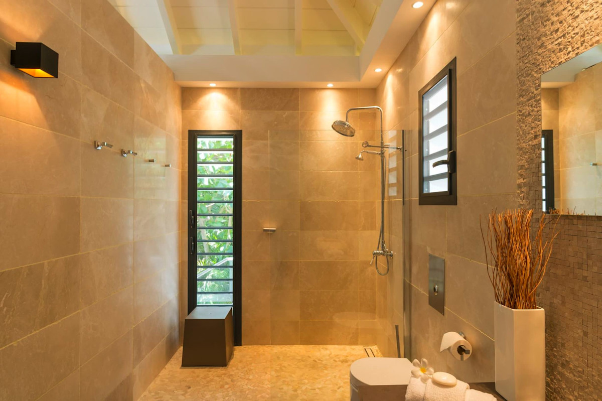Villa Upside property image