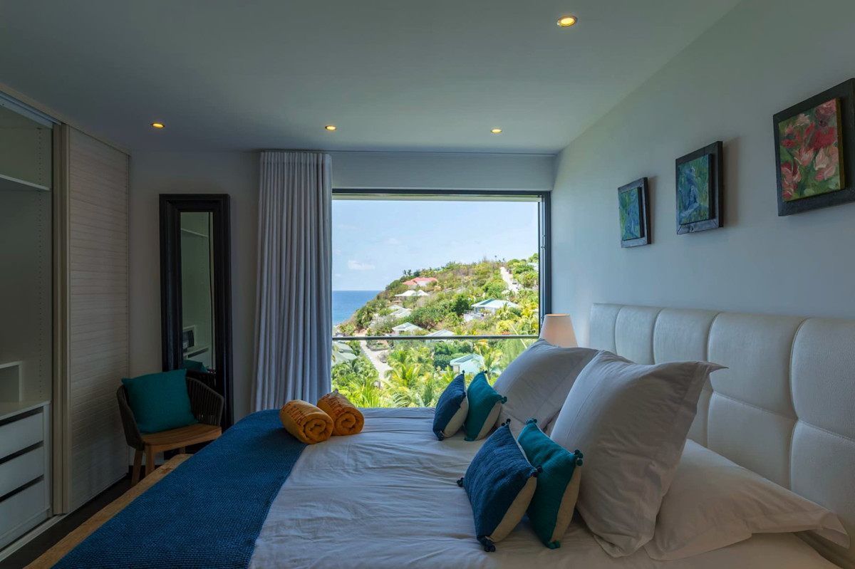 Villa Upside property image