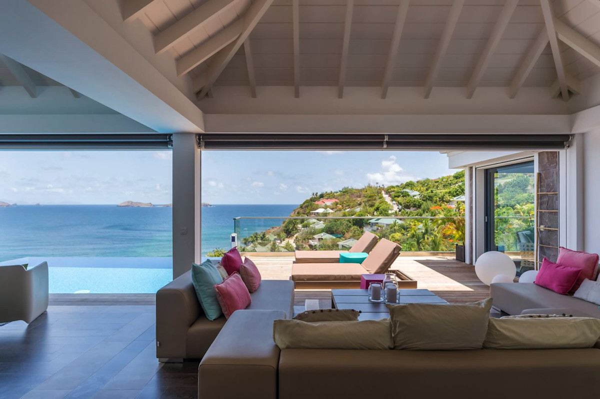 Villa Upside property image