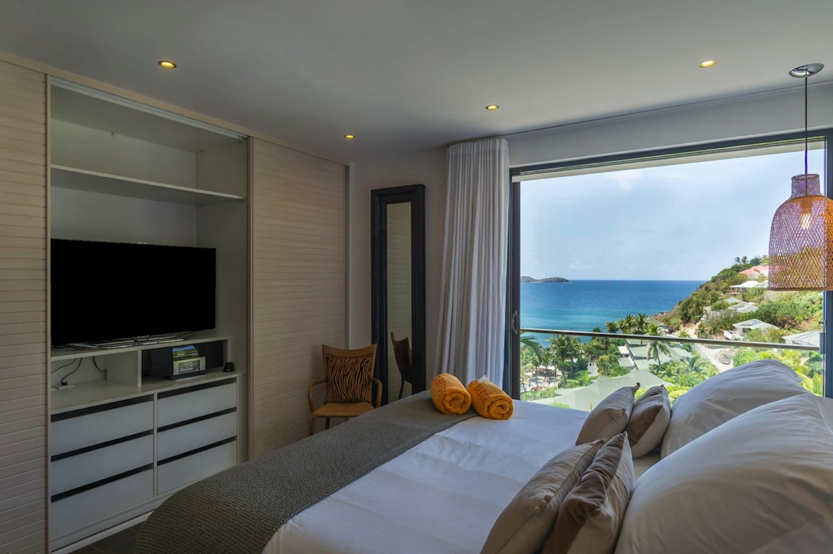 Villa Upside property image