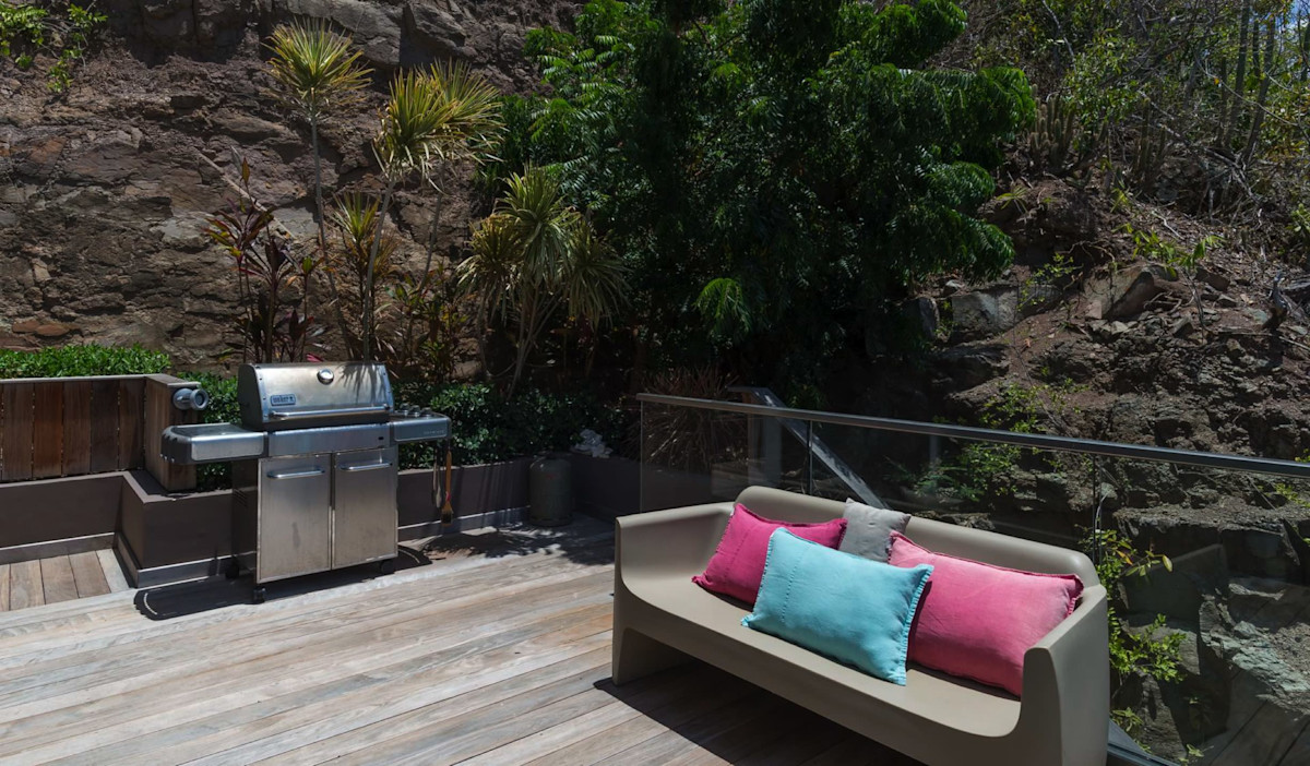Villa Upside property image