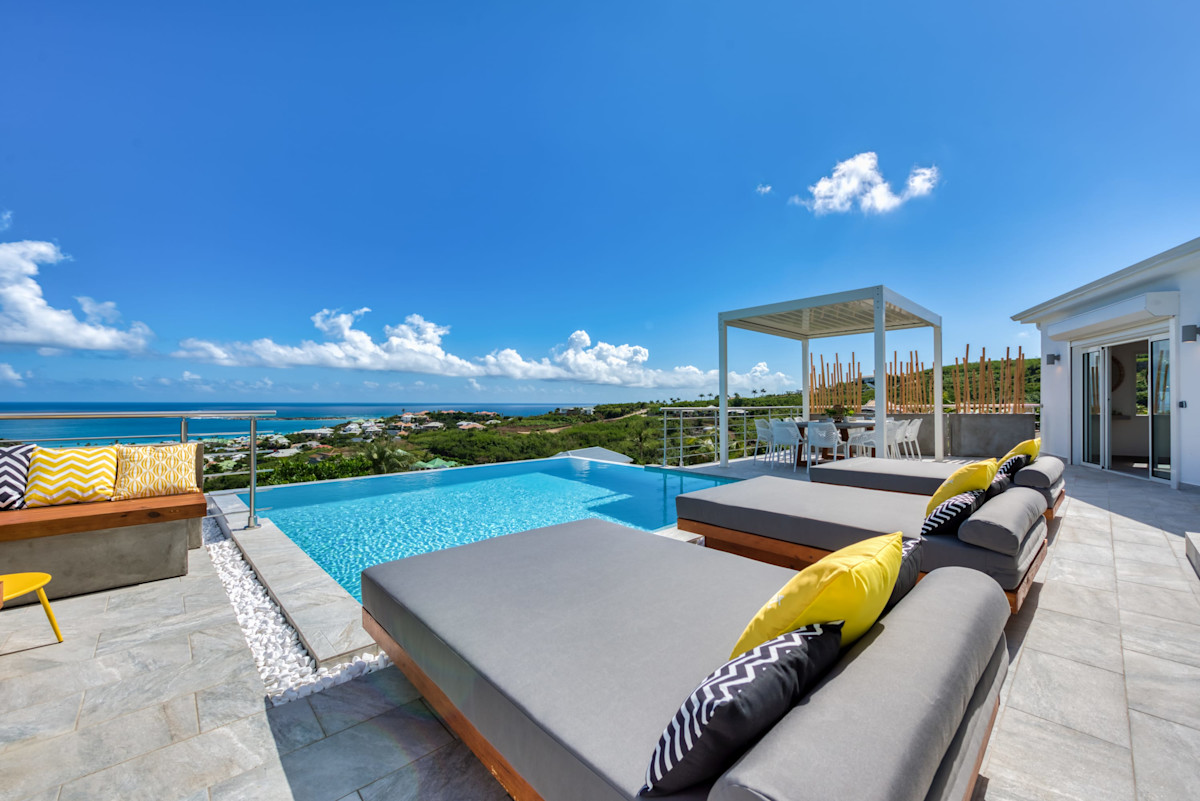 Topaze property image