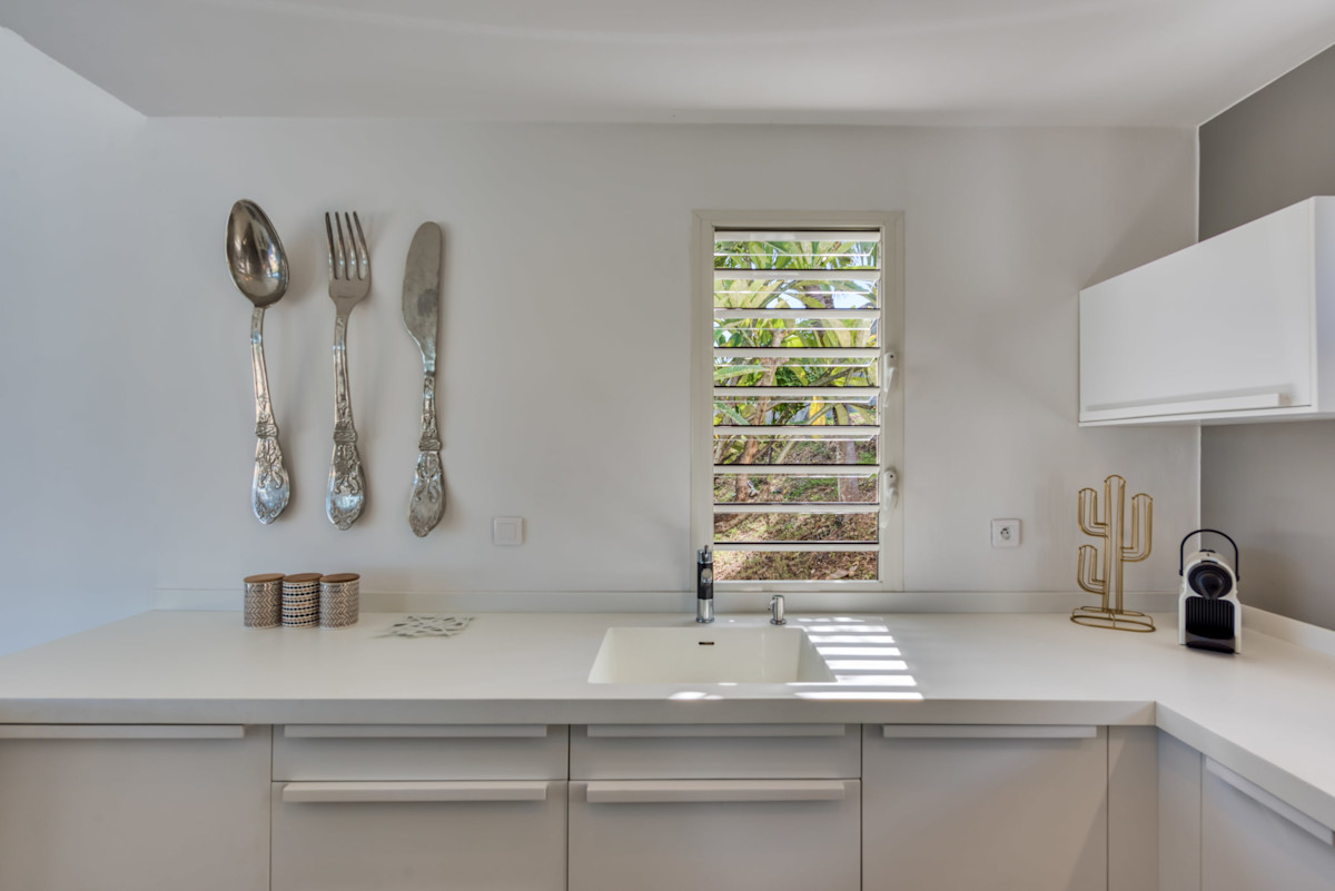 Topaze property image