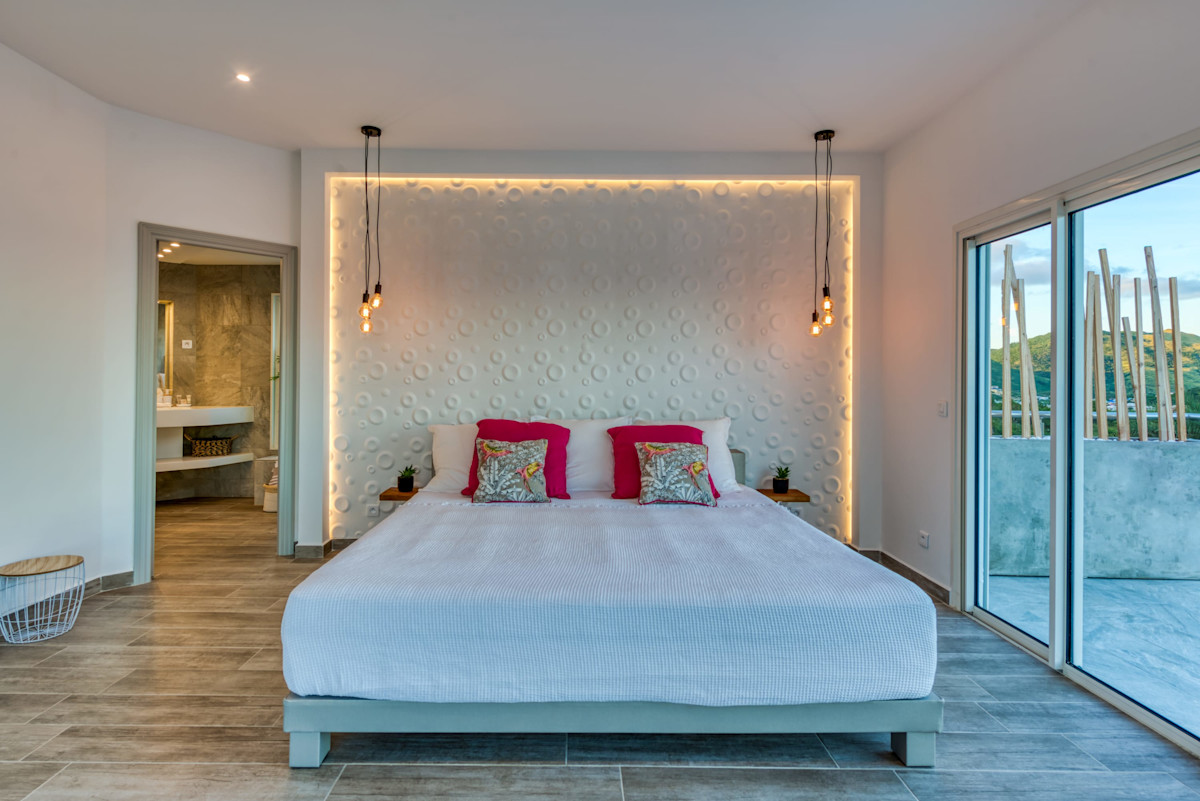 Topaze property image