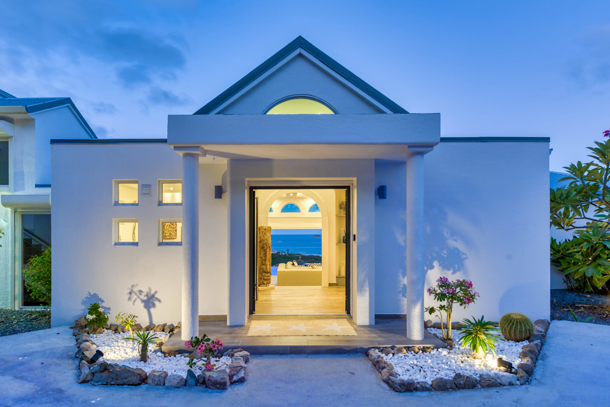Topaze property image