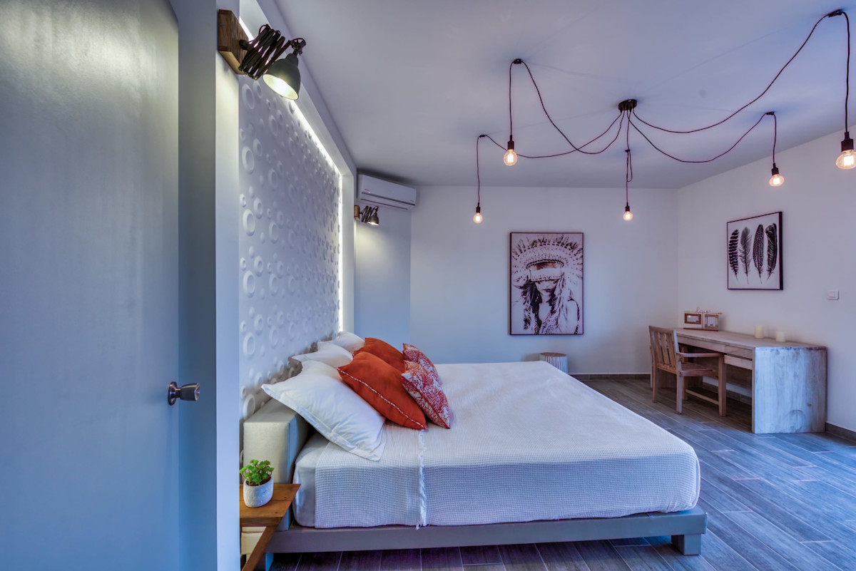 Topaze property image