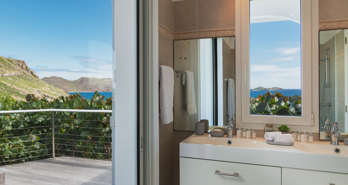 Lo Scoglio property image