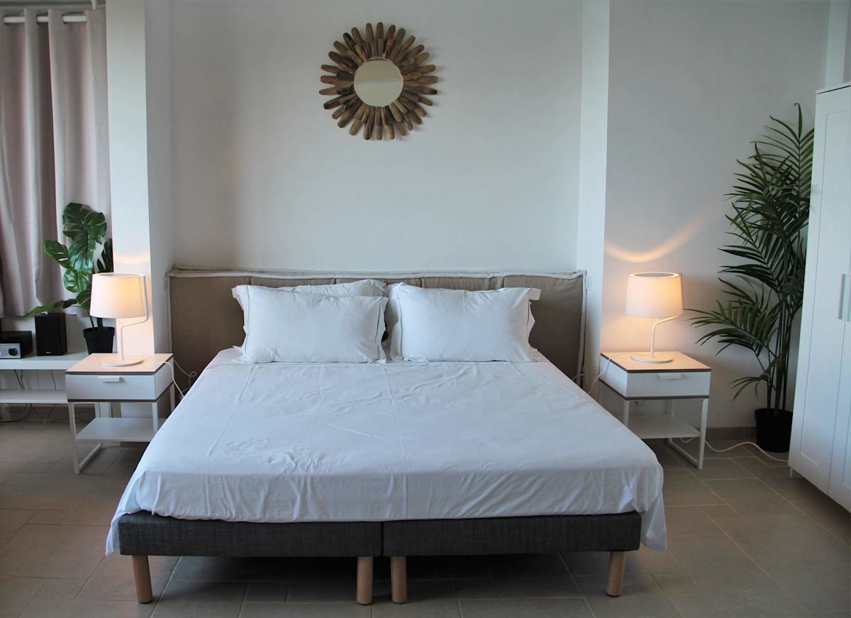 Lo Scoglio property image