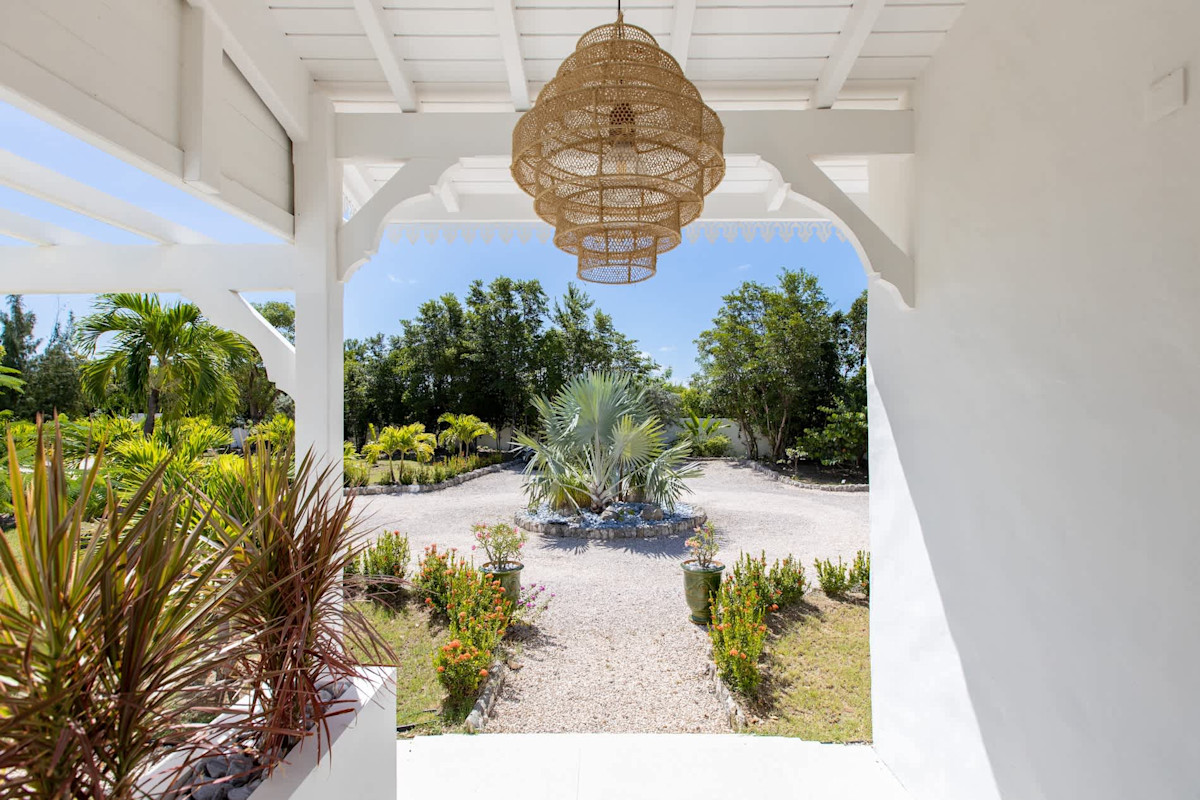 Les Oliviers property image