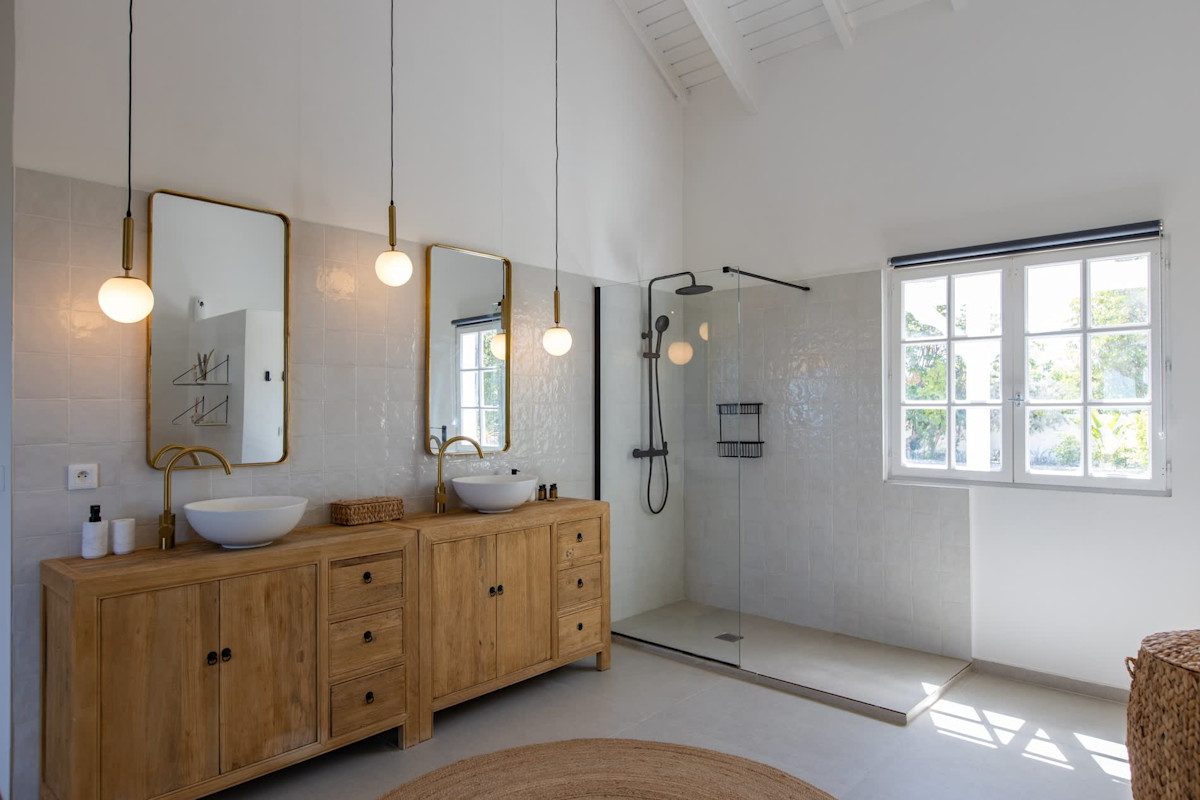 Les Oliviers property image