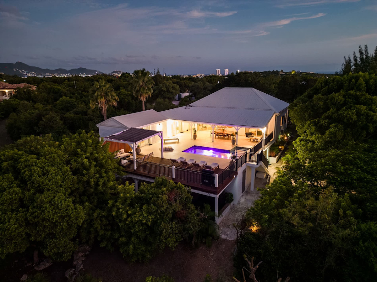 Les Oliviers property image