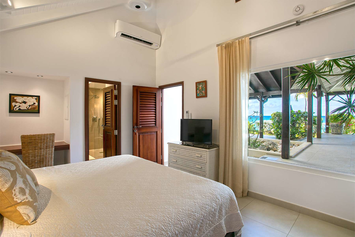 Blue Beach property image