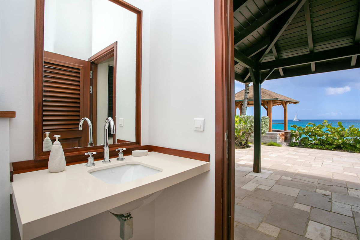 Blue Beach property image