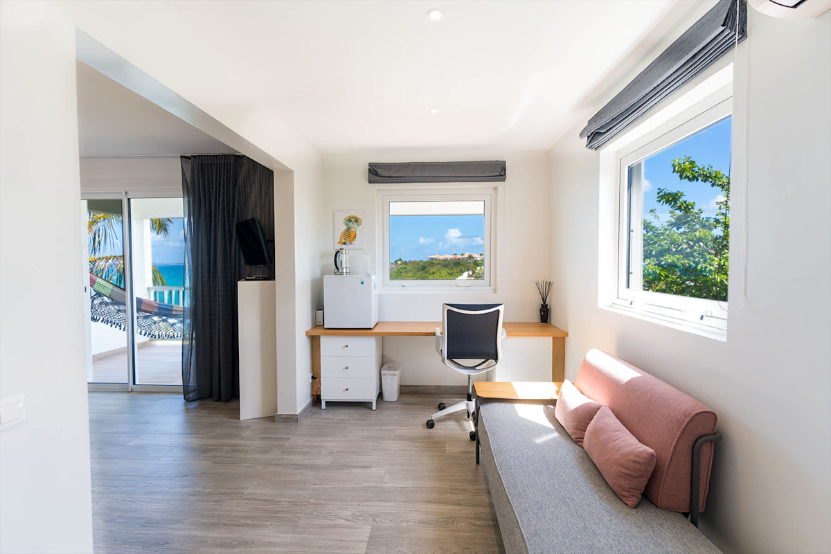 Le Caprice property image