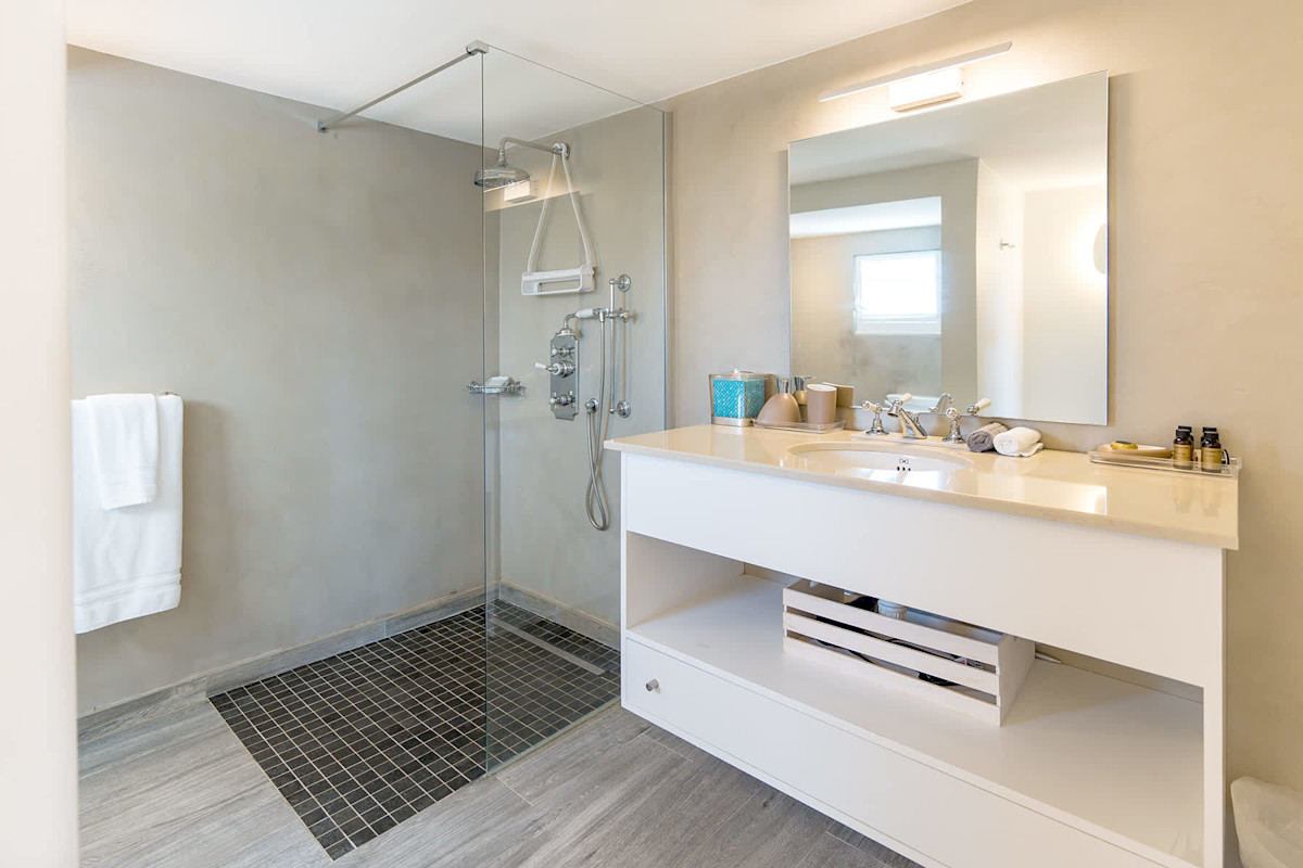 Bathroom 6
