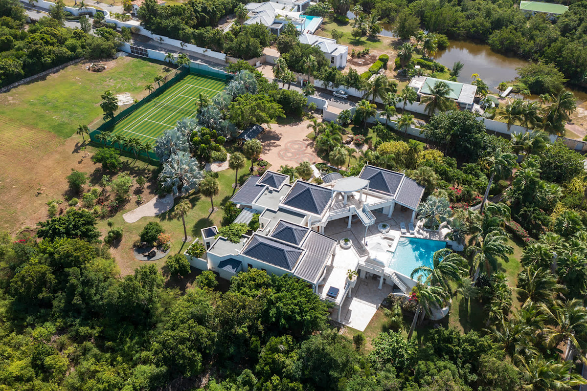 Les Palmiers Bleus property image