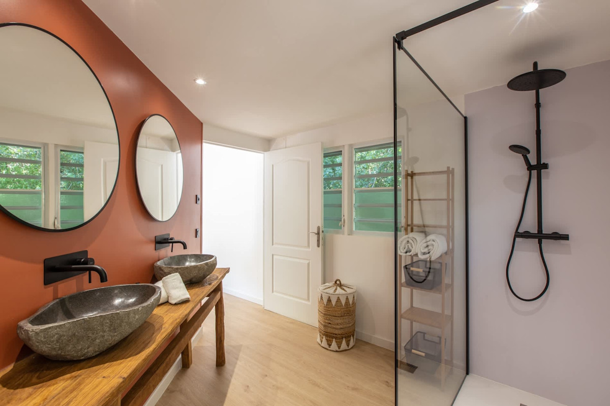 Monchal property image