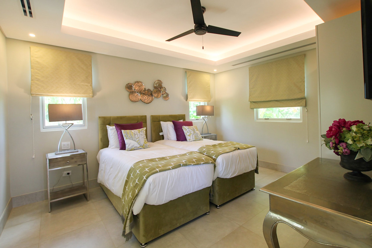 Royal Seabreeze property image