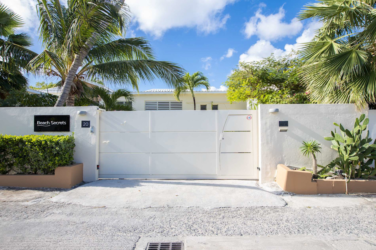 Villa Beach Secrets property image