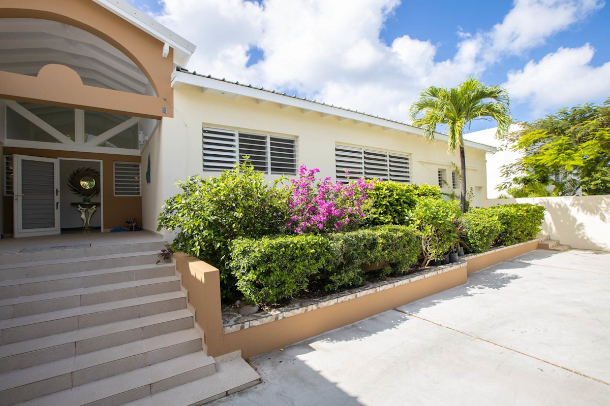 Villa Beach Secrets property image