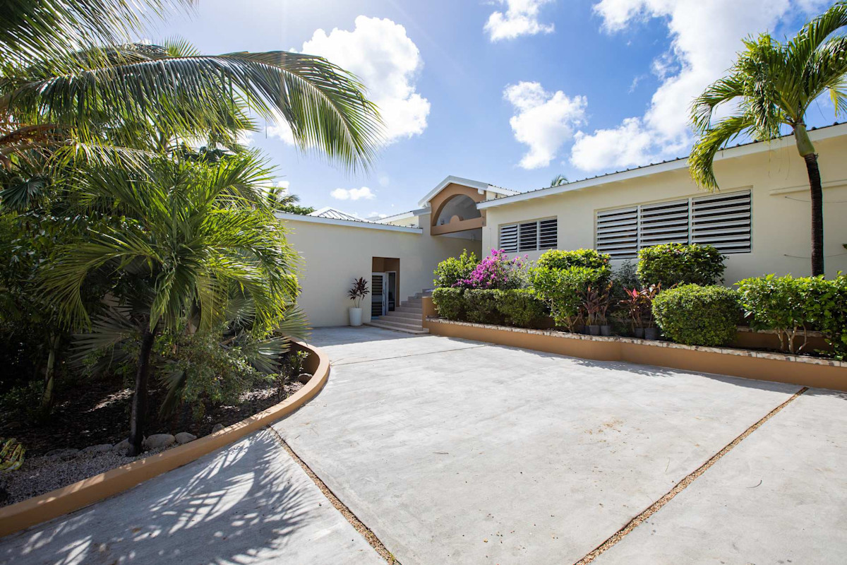 Villa Beach Secrets property image