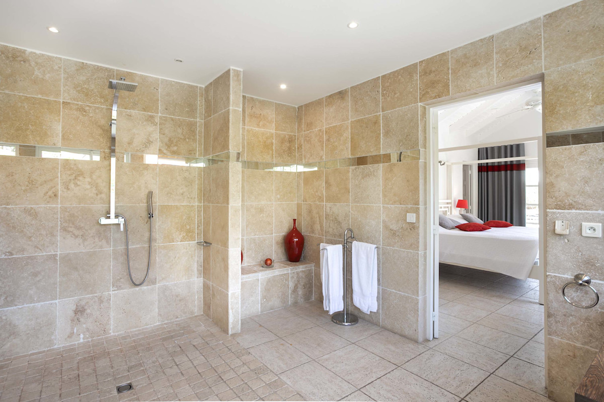 Encore property image