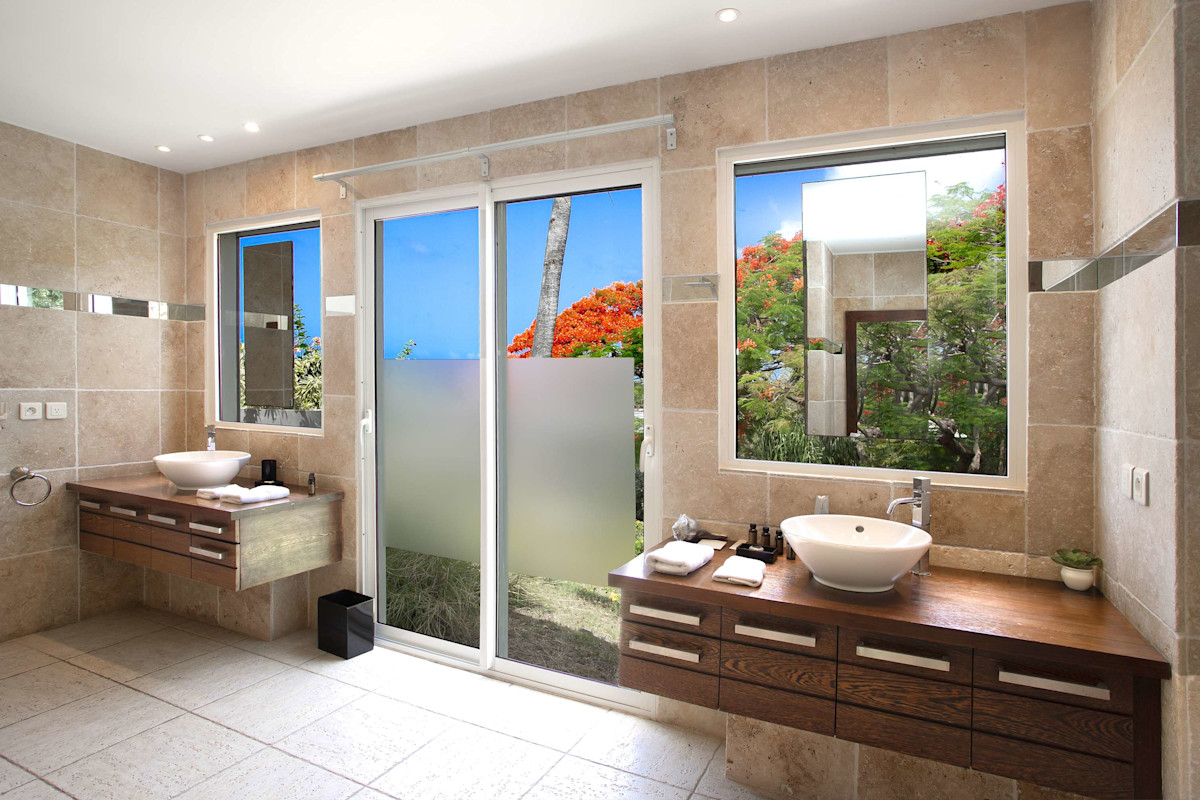 Encore property image