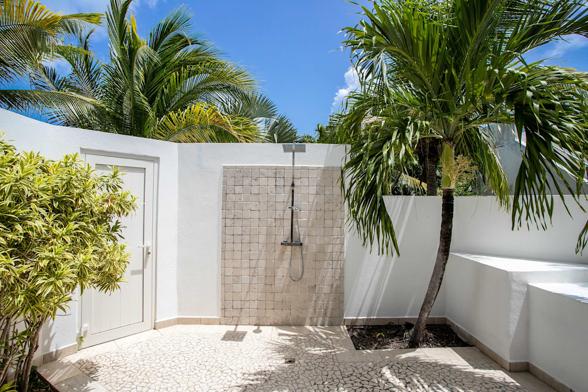 Encore property image