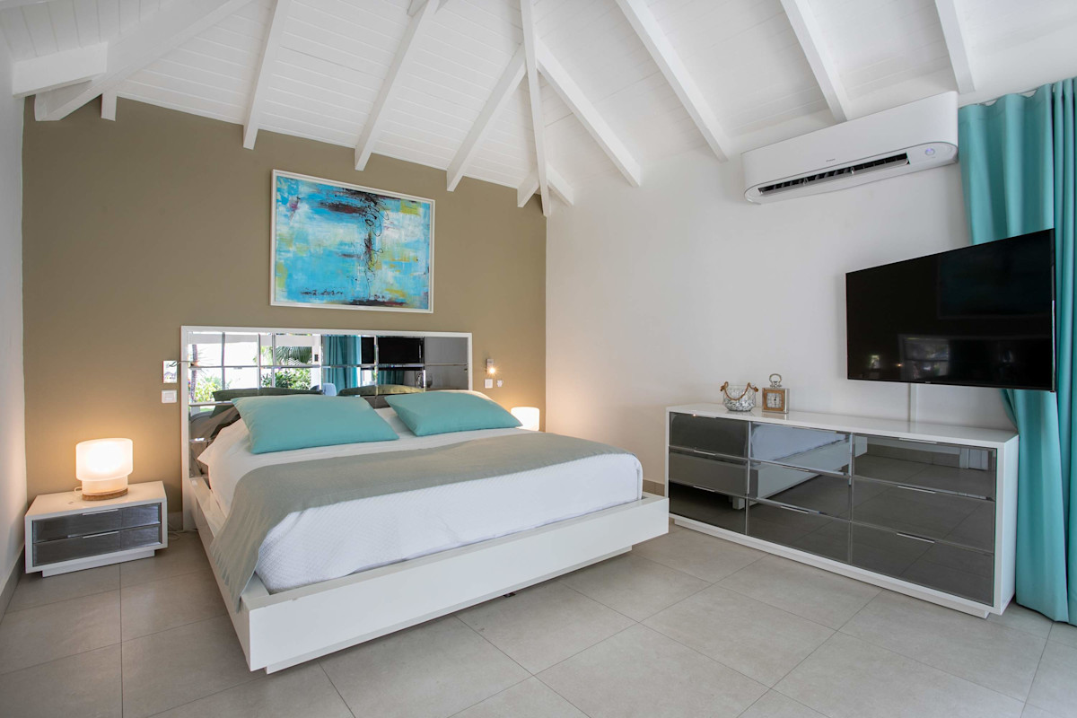 Encore property image
