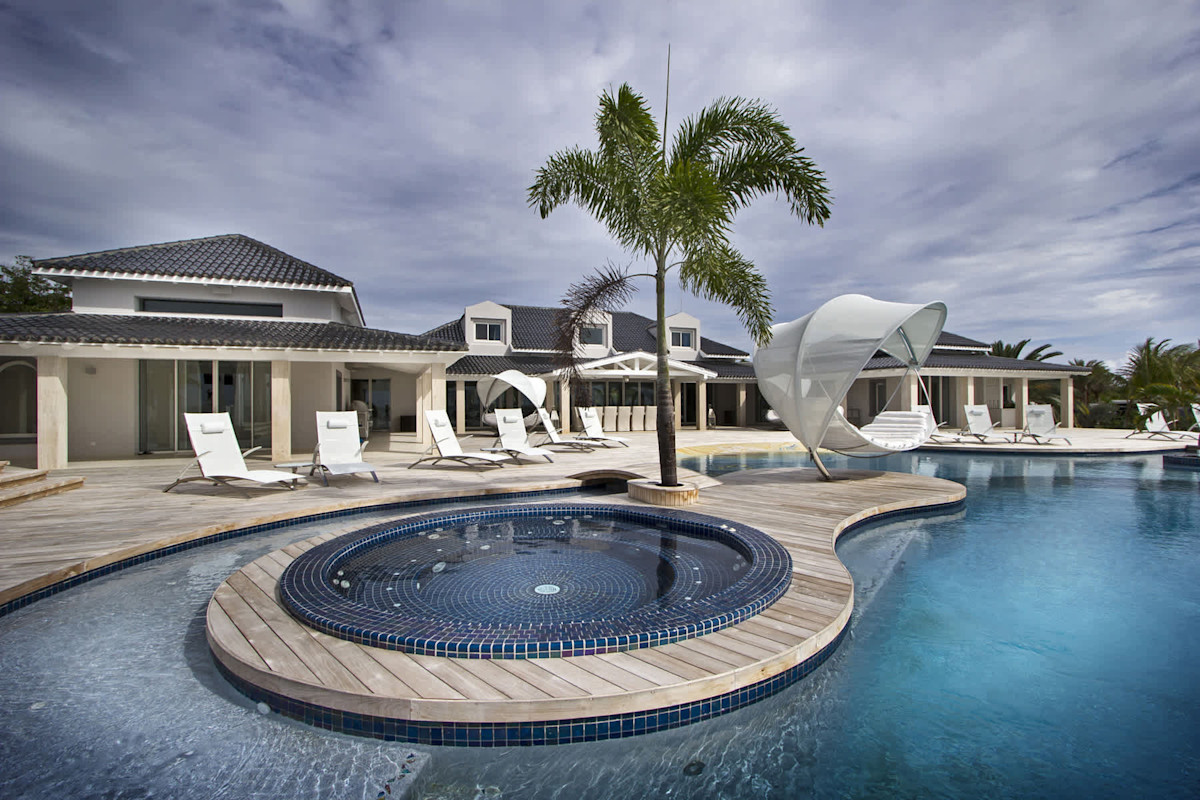 C'est La Vie property image