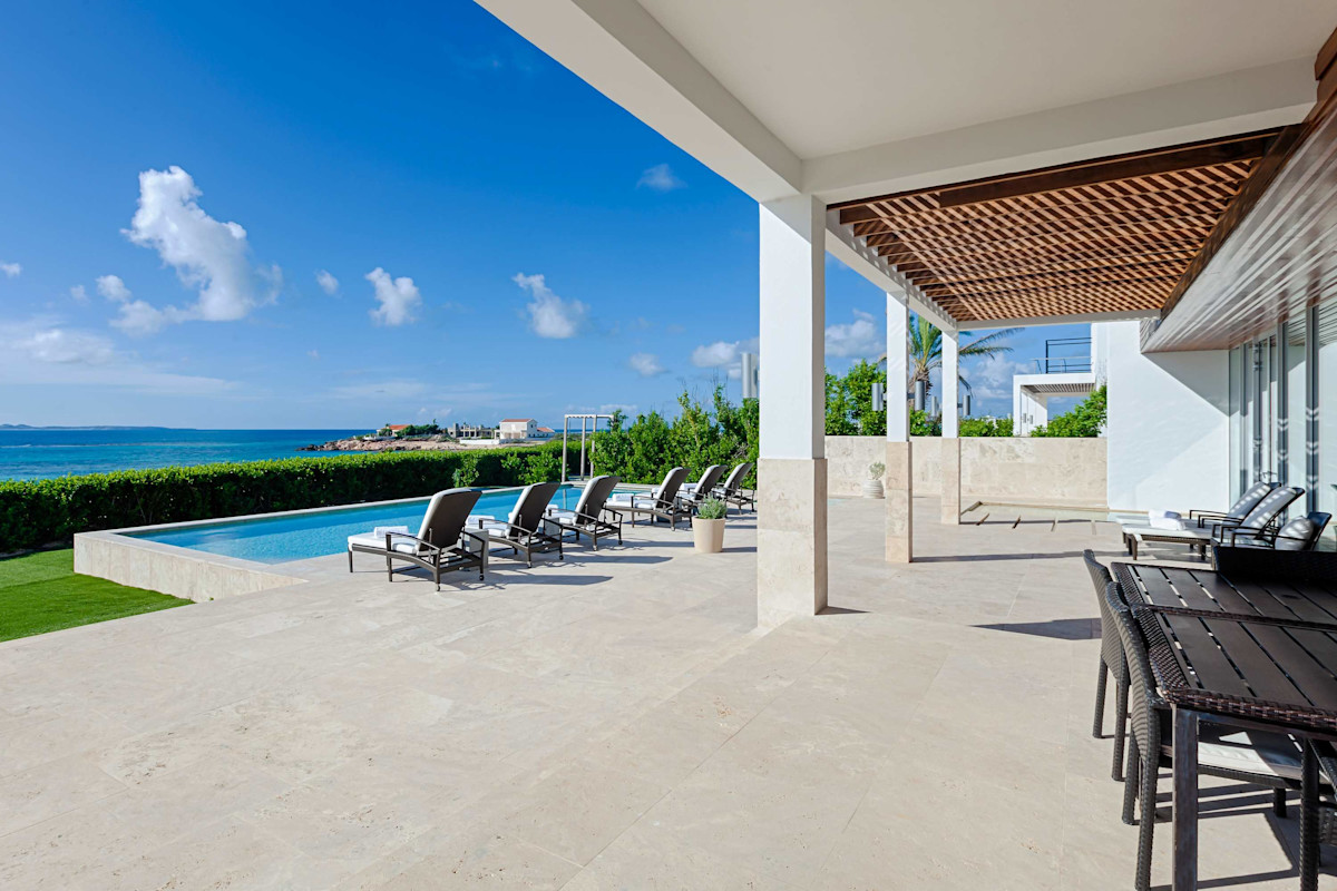 Villa Beaches Edge property image