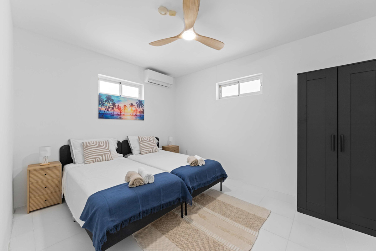 Guest Bedroom 2.1 Santorini