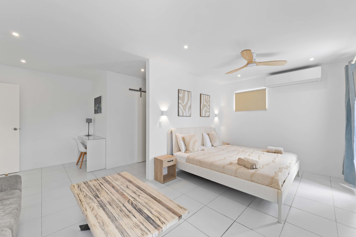 Master Suite 5 Santorini 